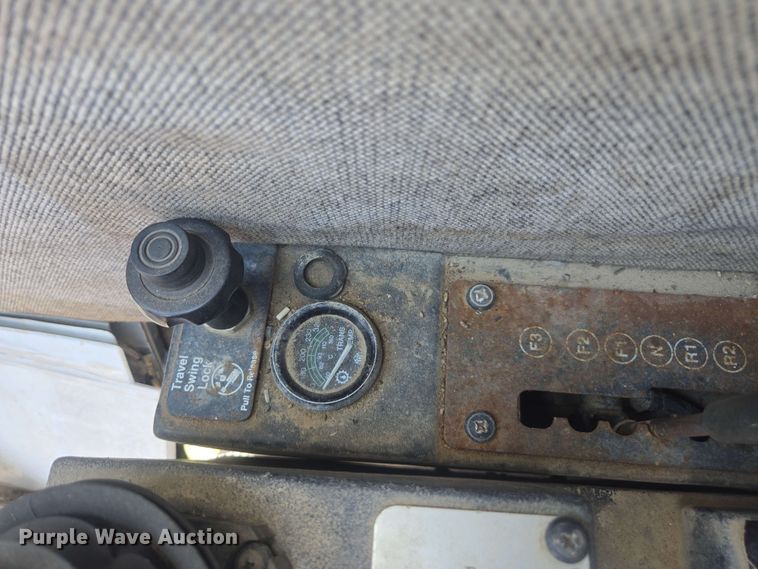 image for item DU7778 Link-Belt RTC-8030 crane