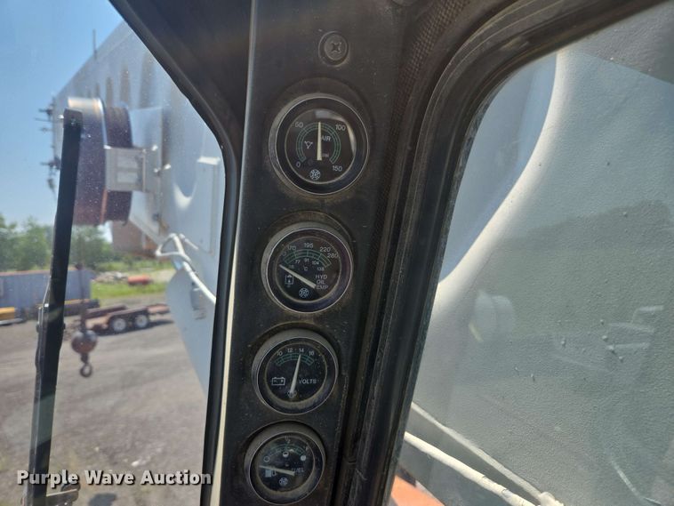 image for item DU7778 Link-Belt RTC-8030 crane