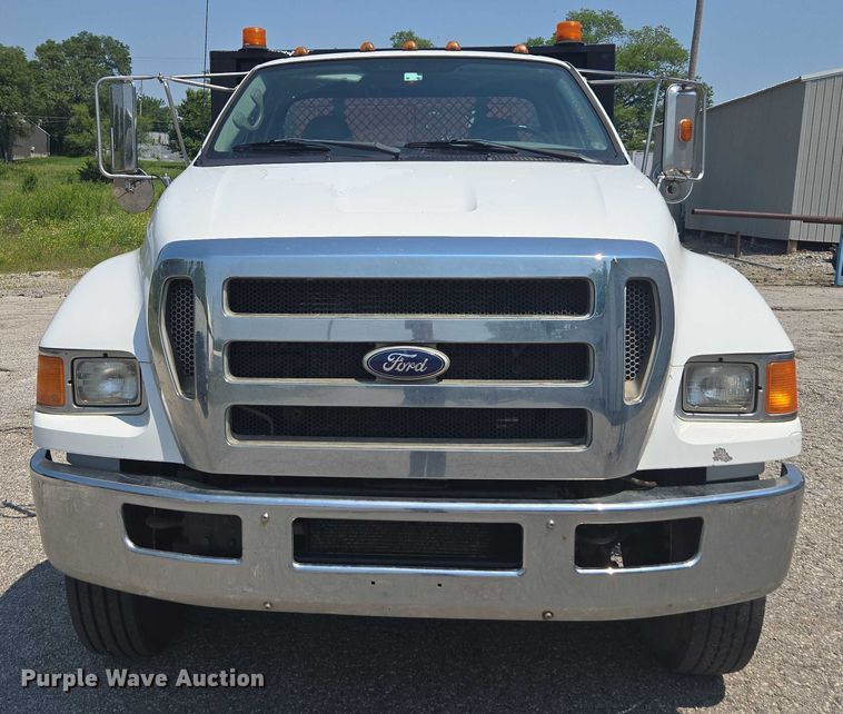 image for item DU7791 2010 Ford F750 vacuum truck