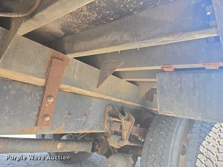 image for item DU7791 2010 Ford F750 vacuum truck