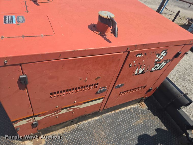 image for item DU7791 2010 Ford F750 vacuum truck