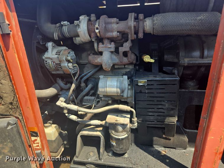 image for item DU7791 2010 Ford F750 vacuum truck