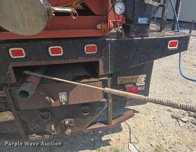 image for item DU7791 2010 Ford F750 vacuum truck