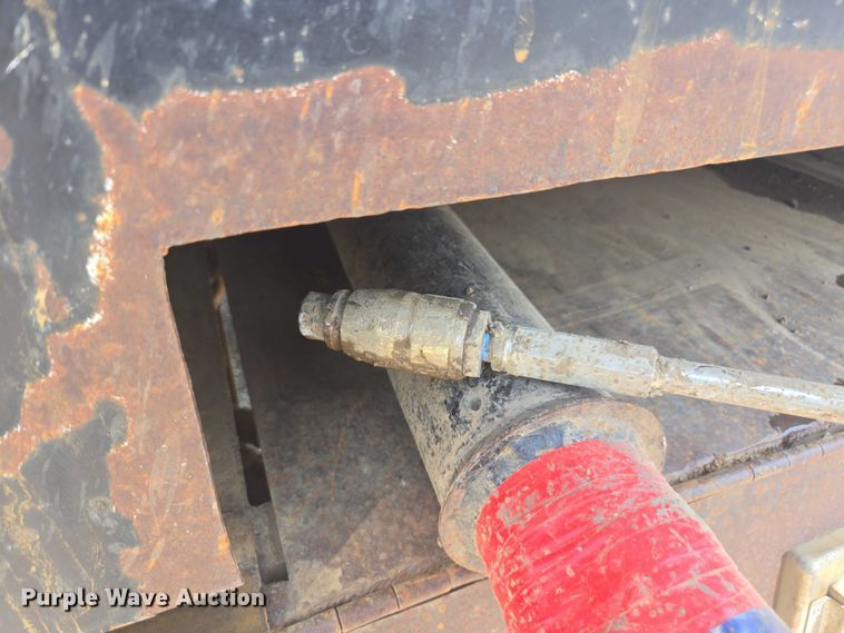 image for item DU7791 2010 Ford F750 vacuum truck