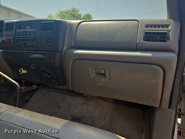 image for item DU7791 2010 Ford F750 vacuum truck