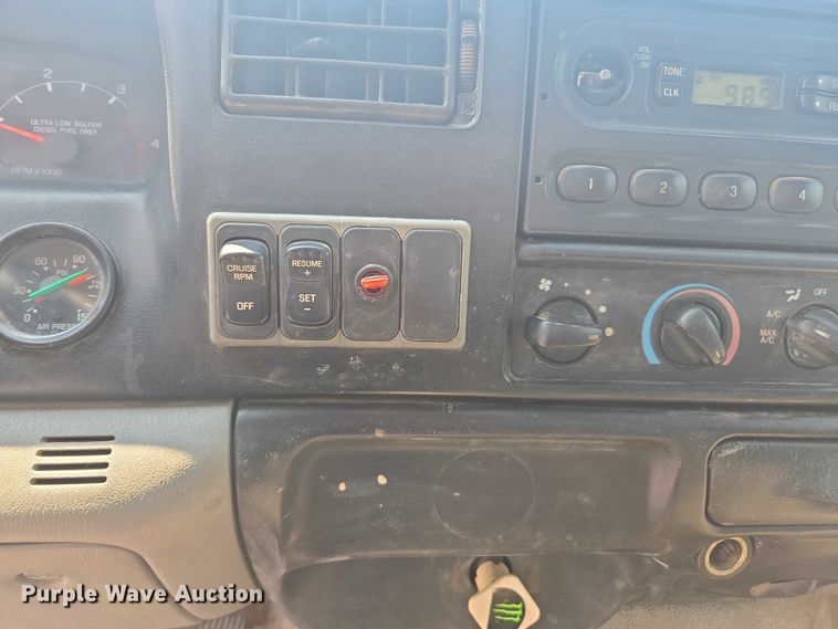 image for item DU7791 2010 Ford F750 vacuum truck