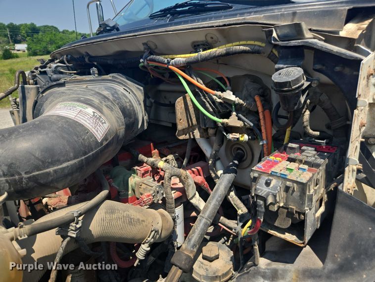 image for item DU7791 2010 Ford F750 vacuum truck