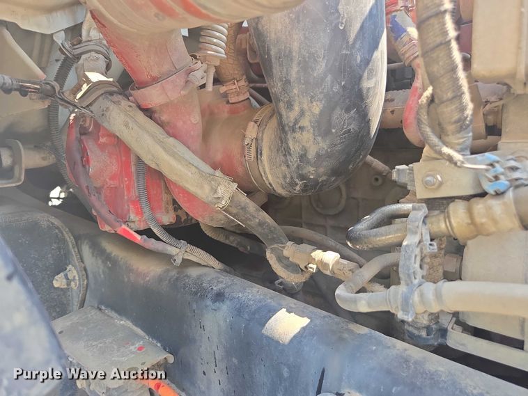 image for item DU7791 2010 Ford F750 vacuum truck