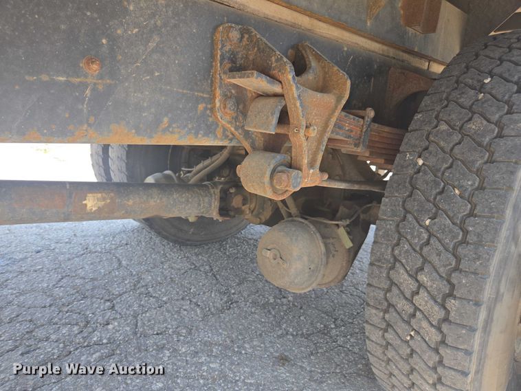 image for item DU7791 2010 Ford F750 vacuum truck