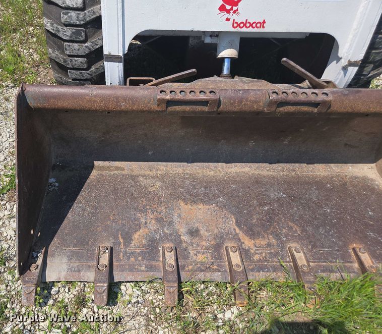 image for item DU7792 1992 Bobcat 843B skid steer loader