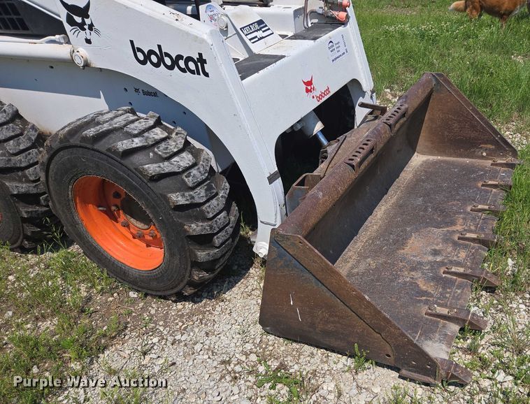 image for item DU7792 1992 Bobcat 843B skid steer loader