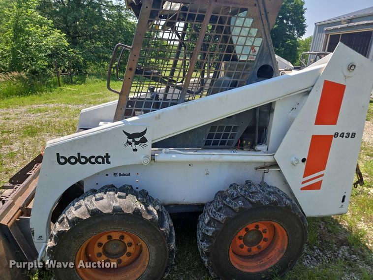 image for item DU7792 1992 Bobcat 843B skid steer loader