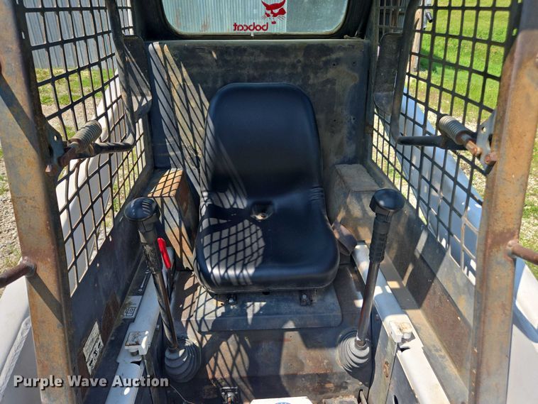 image for item DU7792 1992 Bobcat 843B skid steer loader