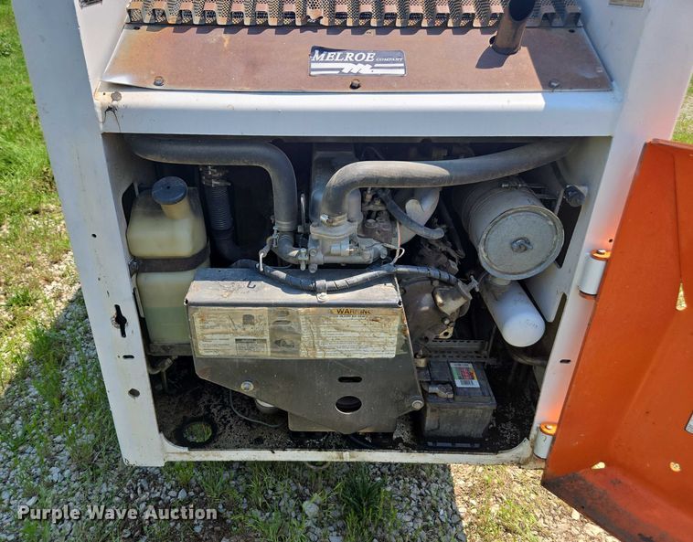 image for item DU7792 1992 Bobcat 843B skid steer loader