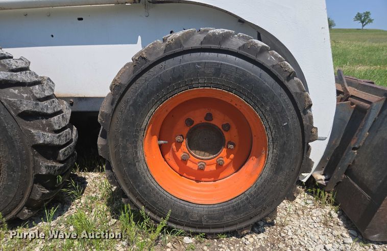 image for item DU7792 1992 Bobcat 843B skid steer loader