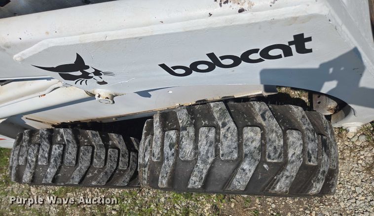 image for item DU7792 1992 Bobcat 843B skid steer loader