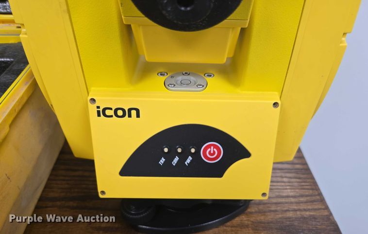 image for item DU7798 Leica Total Station surveying equipment