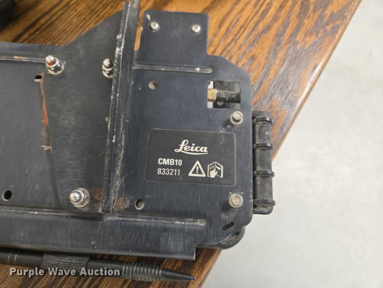 image for item DU7798 Leica Total Station surveying equipment