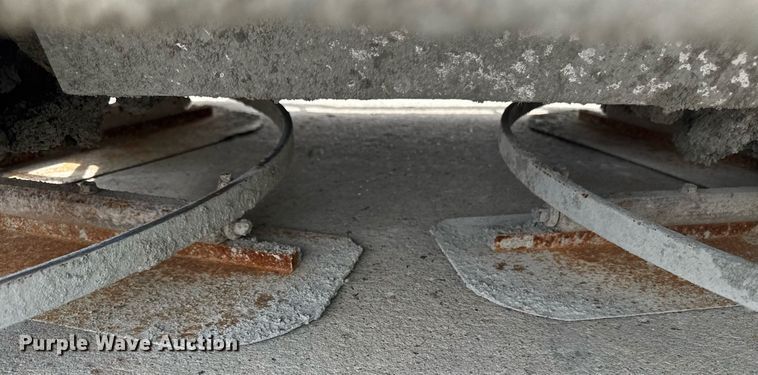 image for item DU7806 Whiteman HHXDF5 power trowel