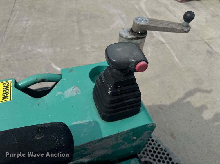 image for item DU7806 Whiteman HHXDF5 power trowel