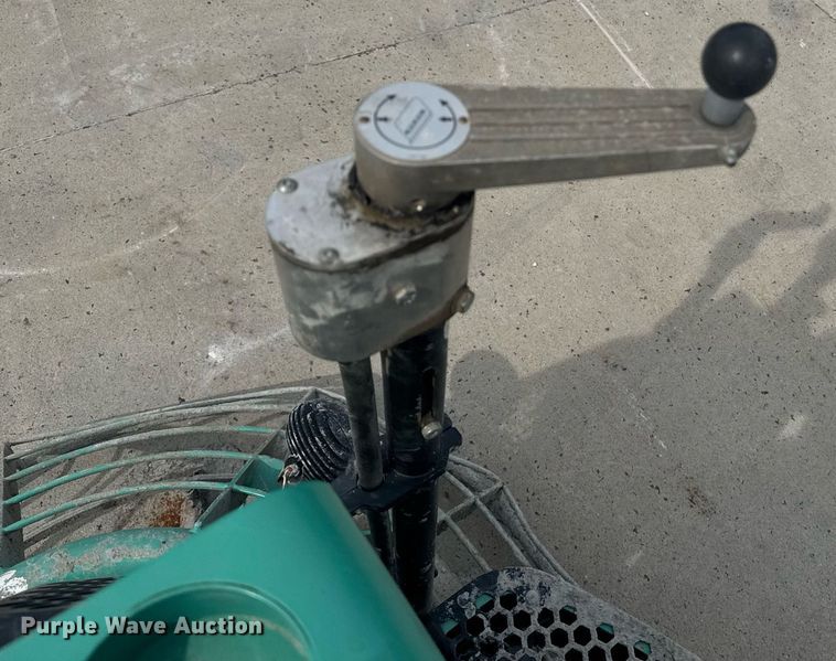 image for item DU7806 Whiteman HHXDF5 power trowel