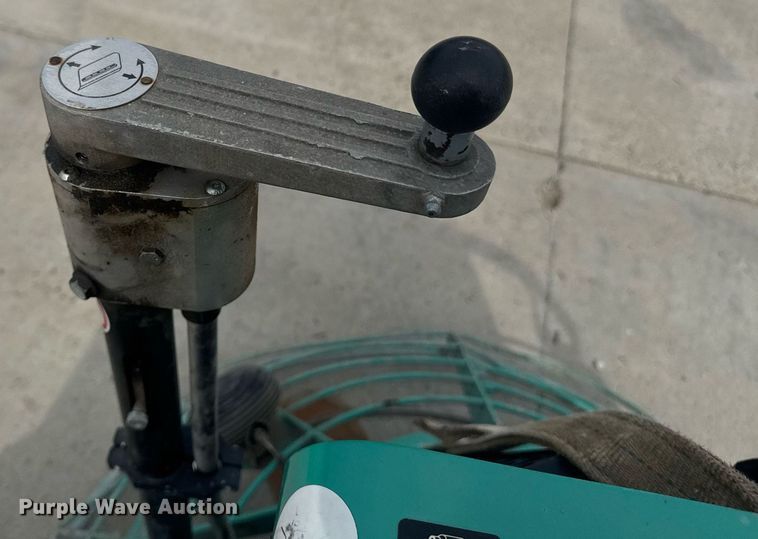 image for item DU7807 Whiteman HHXDF5 power trowel