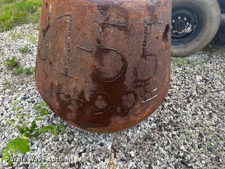 image for item DU7810 Crane wrecking ball