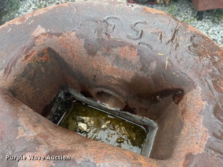 image for item DU7810 Crane wrecking ball