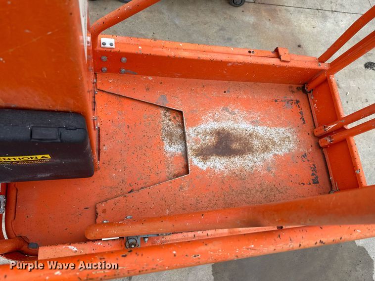 image for item DU9810 2015 Snorkel TM12 vertical lift