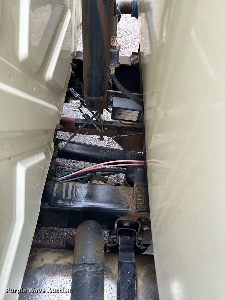 image for item DU9814 2012 International 4300 water truck