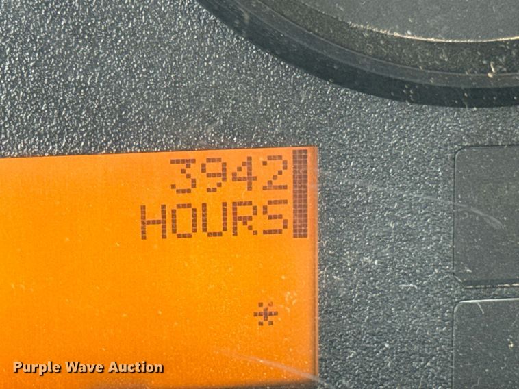 image for item DU9814 2012 International 4300 water truck