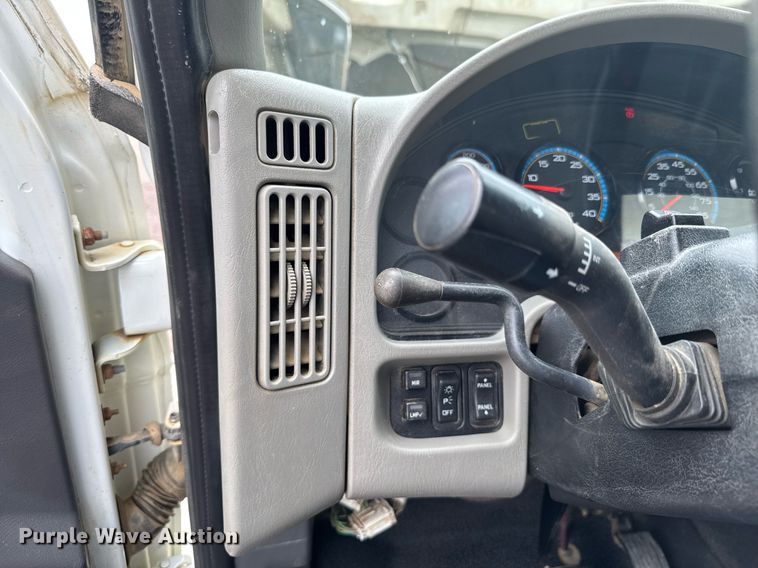 image for item DU9814 2012 International 4300 water truck