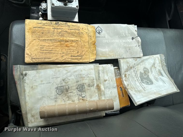 image for item DU9814 2012 International 4300 water truck