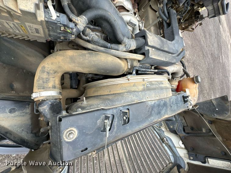 image for item DU9814 2012 International 4300 water truck