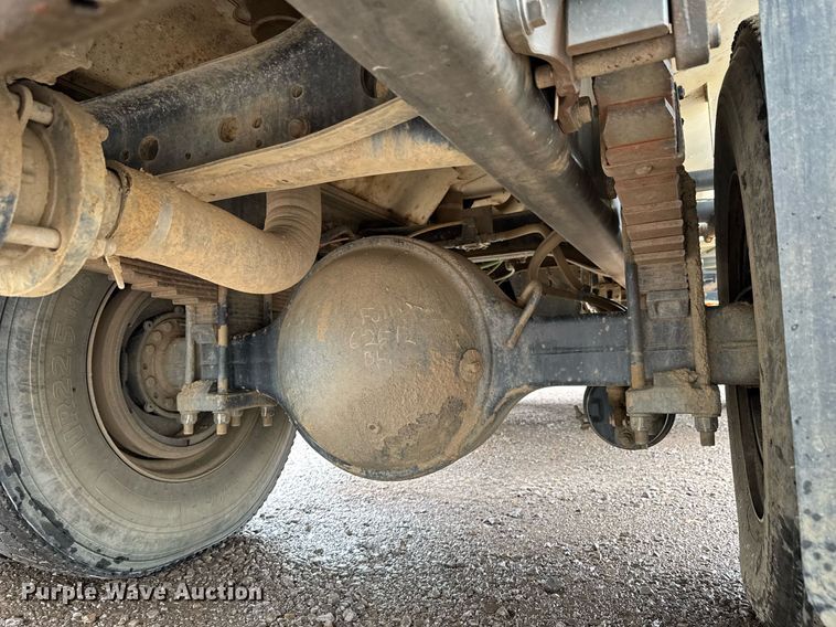 image for item DU9814 2012 International 4300 water truck