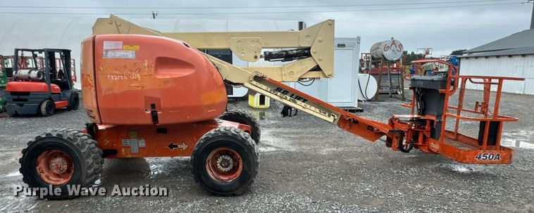 image for item DU9818 2000 JLG 450A boom lift