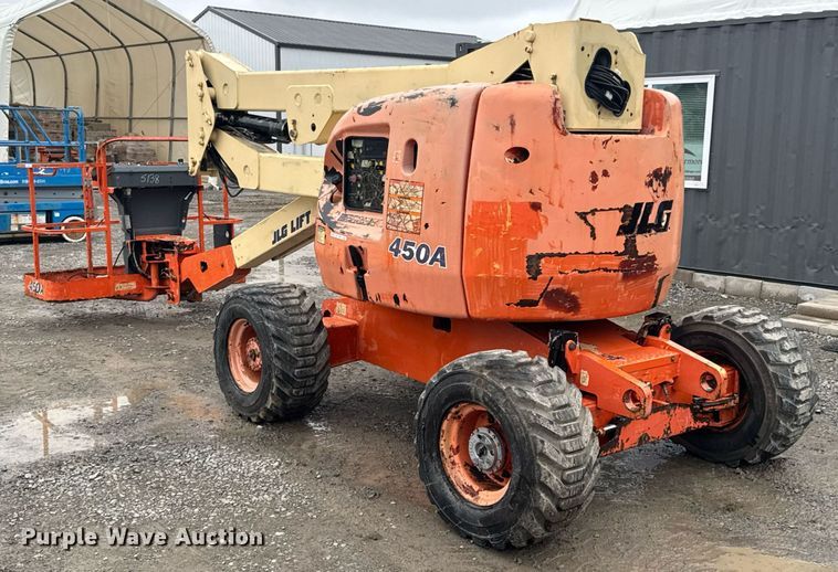 image for item DU9818 2000 JLG 450A boom lift