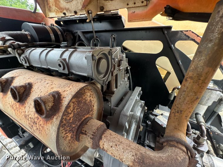 image for item DU9818 2000 JLG 450A boom lift