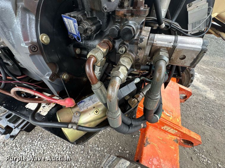 image for item DU9818 2000 JLG 450A boom lift