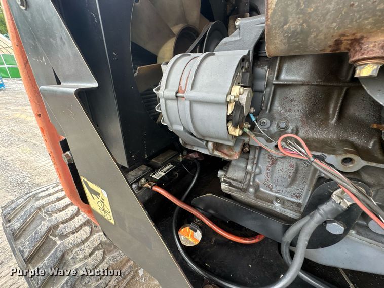 image for item DU9818 2000 JLG 450A boom lift