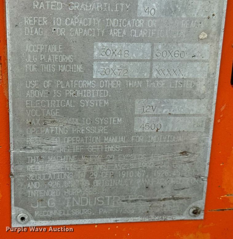 image for item DU9818 2000 JLG 450A boom lift