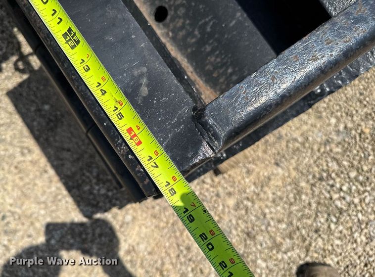 image for item DV2611 2012 XL Specialized Trailers XL110HDG lowboy equipment trailer