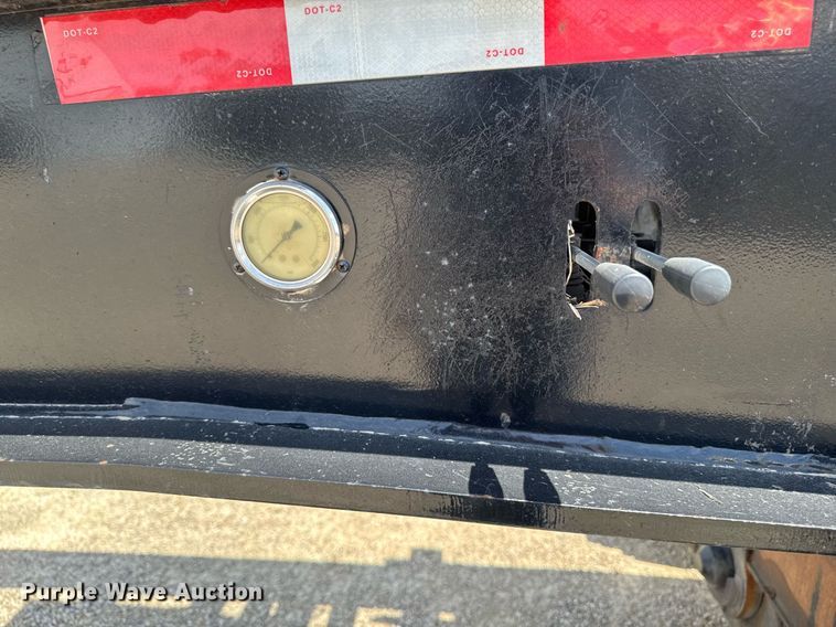 image for item DV2611 2012 XL Specialized Trailers XL110HDG lowboy equipment trailer