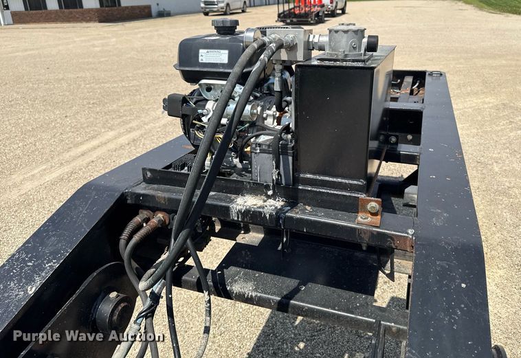 image for item DV2611 2012 XL Specialized Trailers XL110HDG lowboy equipment trailer