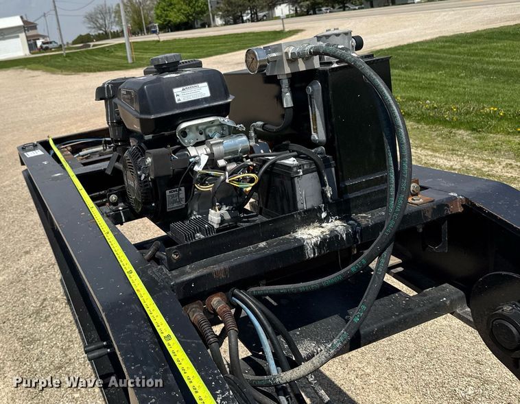 image for item DV2611 2012 XL Specialized Trailers XL110HDG lowboy equipment trailer