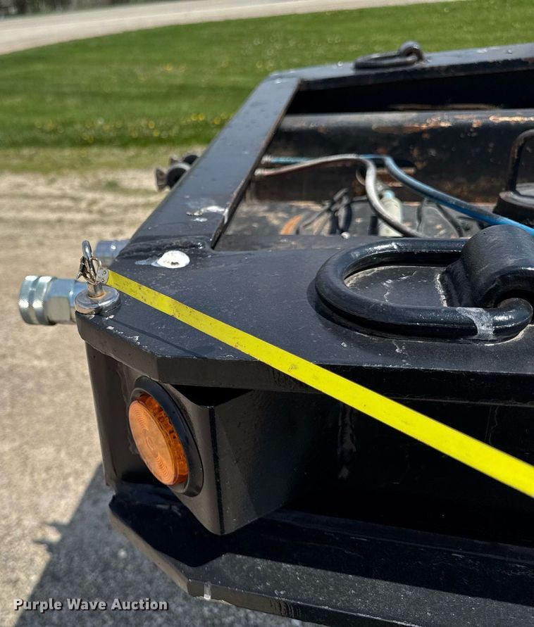 image for item DV2611 2012 XL Specialized Trailers XL110HDG lowboy equipment trailer