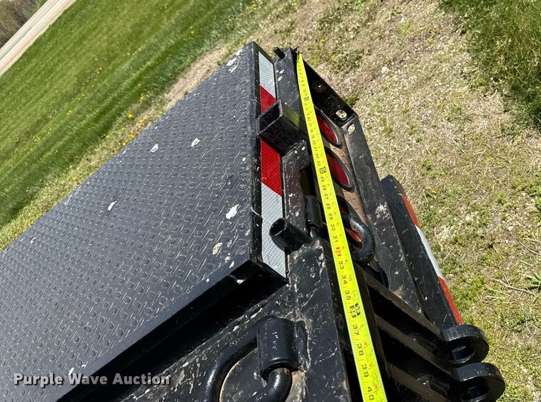 image for item DV2611 2012 XL Specialized Trailers XL110HDG lowboy equipment trailer