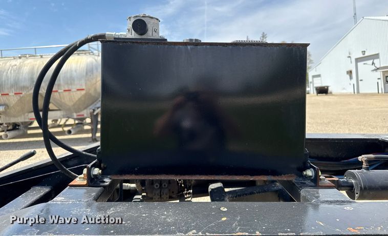 image for item DV2611 2012 XL Specialized Trailers XL110HDG lowboy equipment trailer