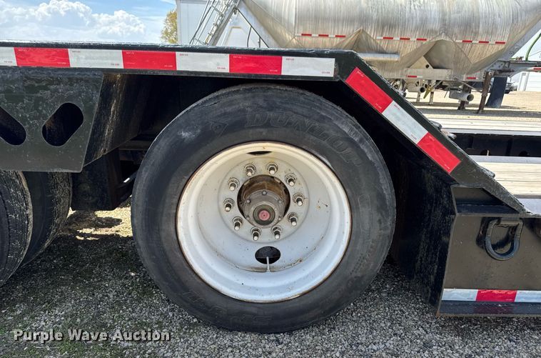 image for item DV2611 2012 XL Specialized Trailers XL110HDG lowboy equipment trailer