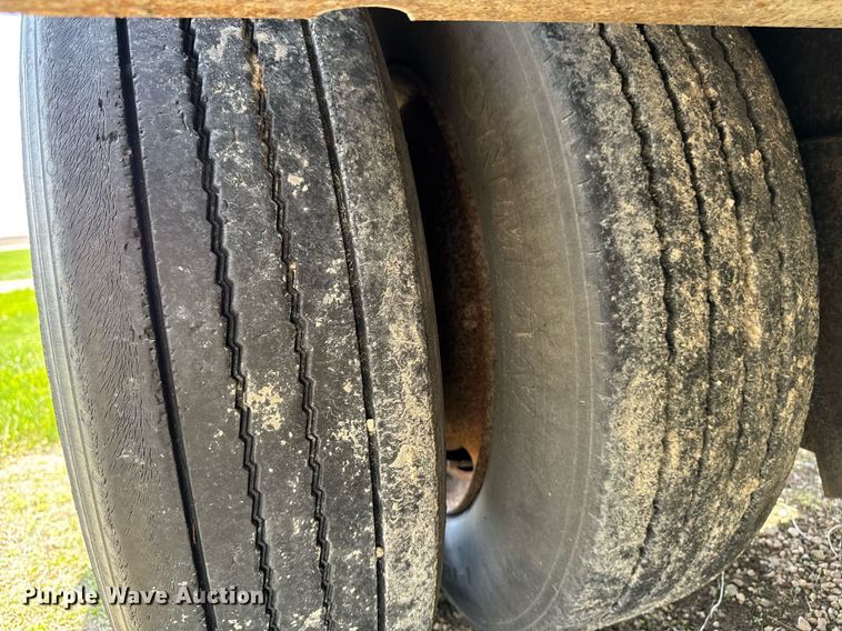 image for item DV2611 2012 XL Specialized Trailers XL110HDG lowboy equipment trailer